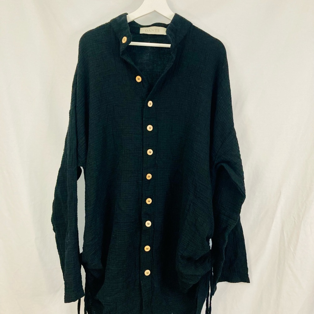 Black Dante Over Sized Comfortable Linen Button-Up  Shirt with Wooden Buttons